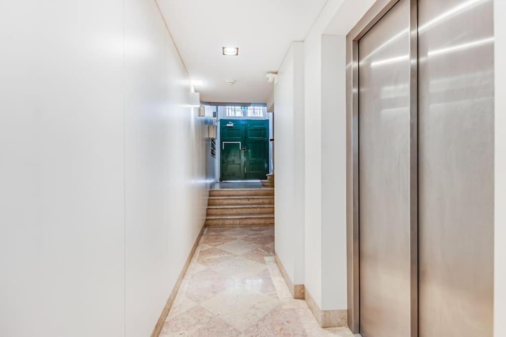 Made For The Lovers- Urban Charm In Chiado Apartamento